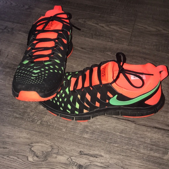 🎉HP🎉Colorful Nike Shoes Men - Picture 2 of 5